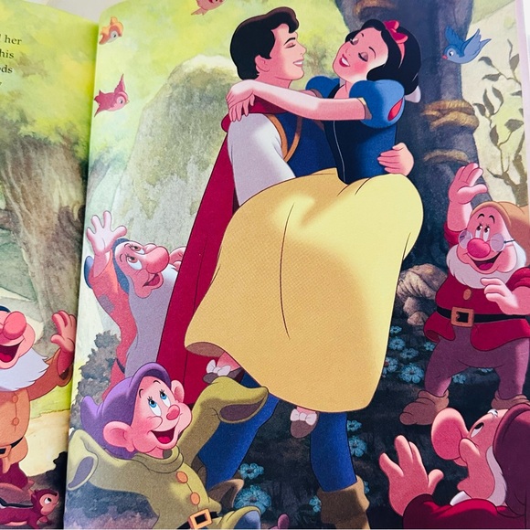 Disney Princess Snow White & the Seven Dwarfs Paperback Storybook Picture Book - Picture 15 of 16